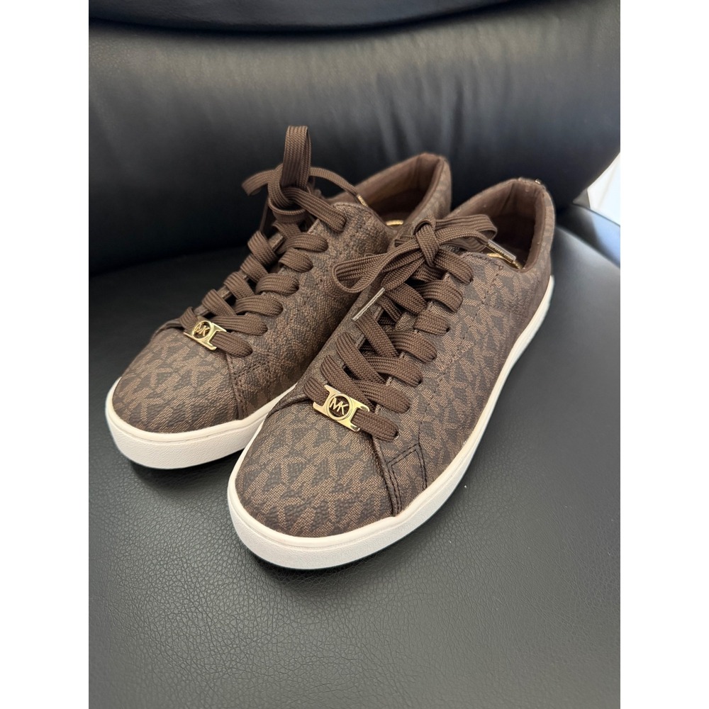 Michael Kors Brown Monogram Signature Low Top Sneakers Gold Hardware Lace Up - 6